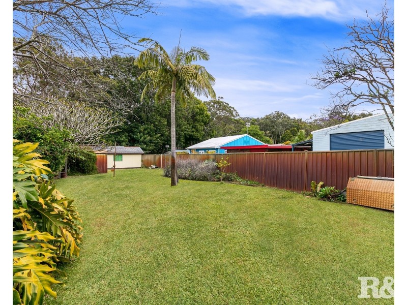 11 Elanora Road, Umina Beach NSW 2257