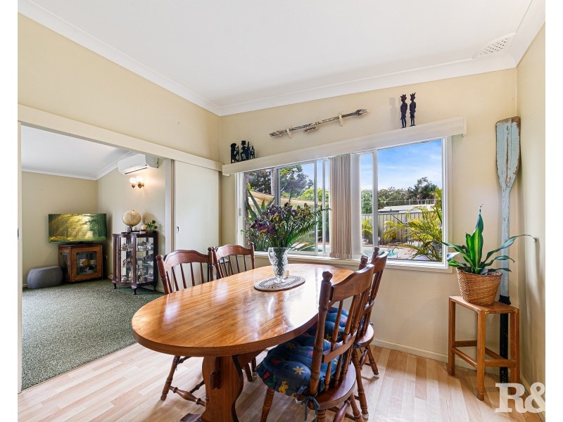11 Elanora Road, Umina Beach NSW 2257