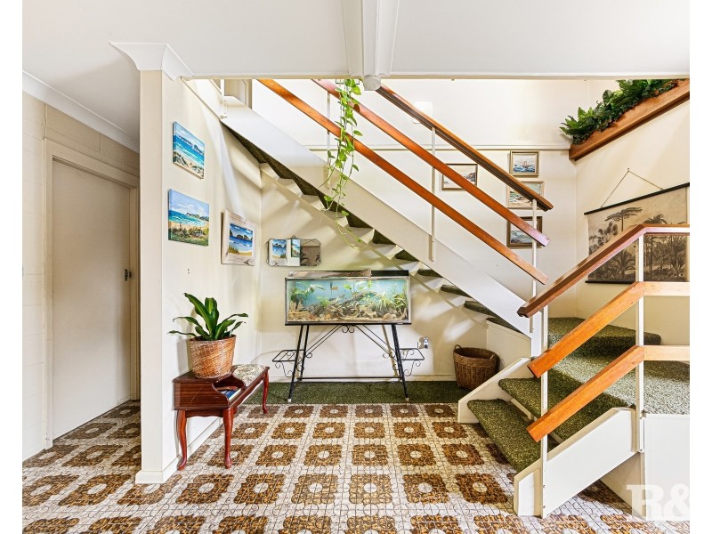 11 Elanora Road, Umina Beach NSW 2257