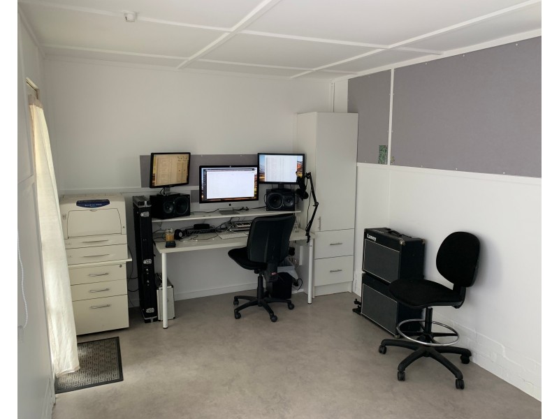 42 Terry Avenue, Woy Woy NSW 2256