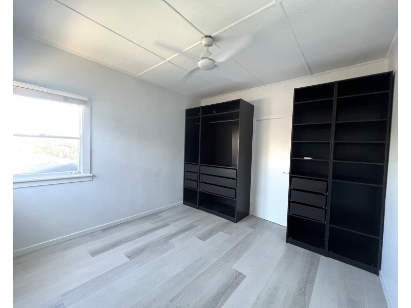 25 Nioka Avenue, Point Clare NSW 2250