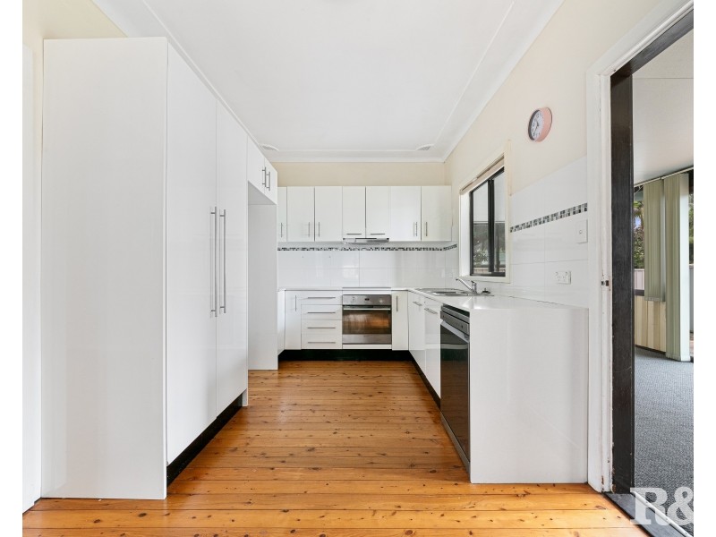 30 Albion Street, Umina Beach NSW 2257