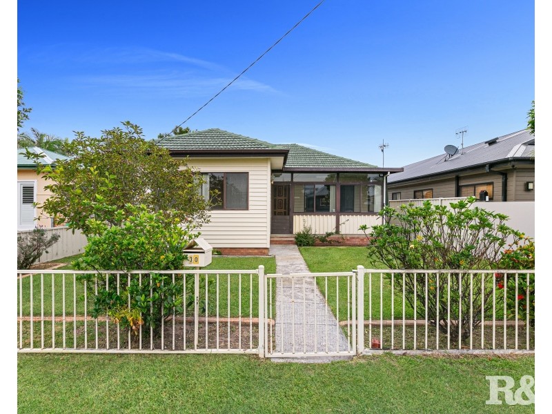 30 Albion Street, Umina Beach NSW 2257