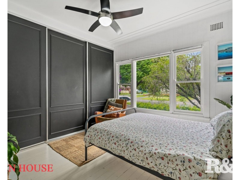 34 Carrington Avenue, Woy Woy NSW 2256