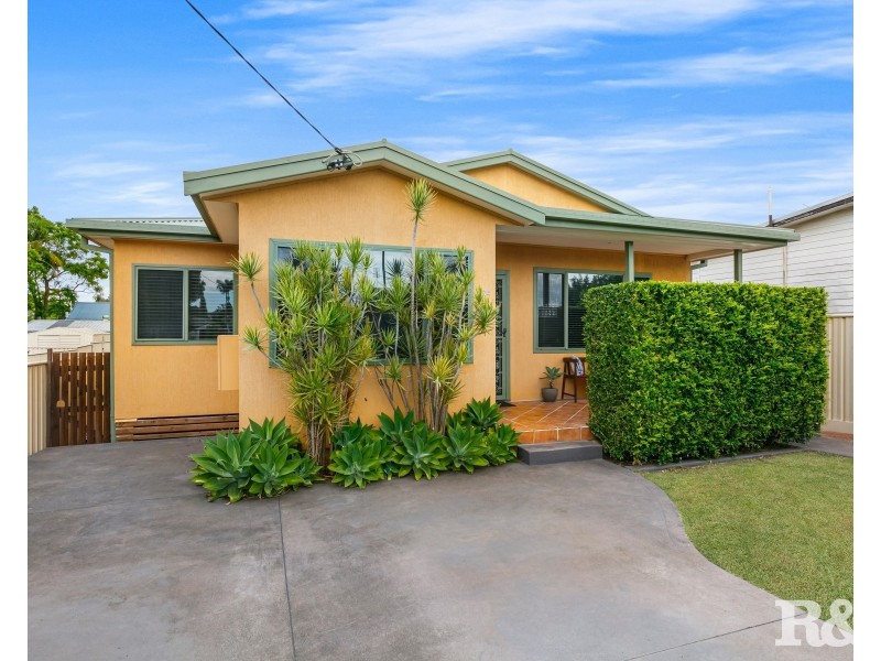24 Alexandra Street, Umina Beach NSW 2257