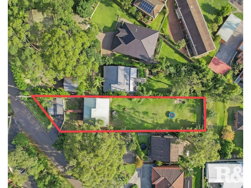 52 Yugari Crescent, Daleys Point NSW 2257