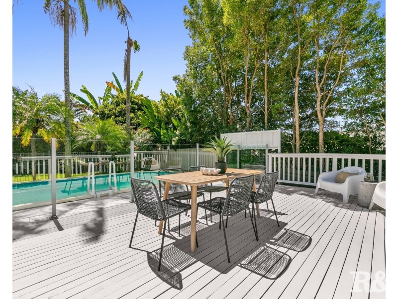 52 Wendy Drive, Point Clare NSW 2250