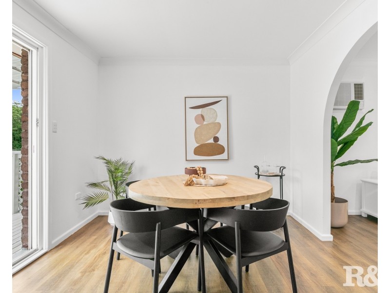 52 Wendy Drive, Point Clare NSW 2250