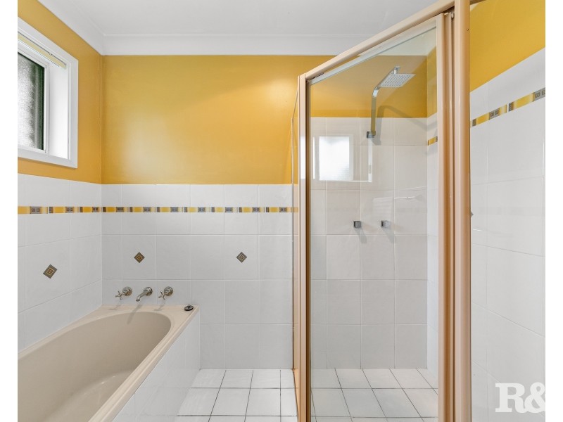 52 Wendy Drive, Point Clare NSW 2250