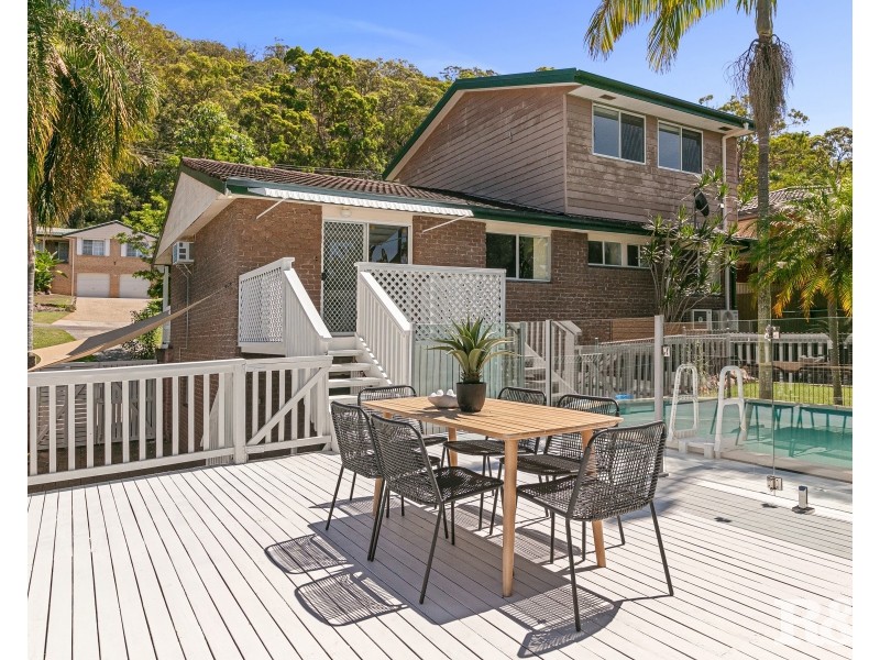 52 Wendy Drive, Point Clare NSW 2250
