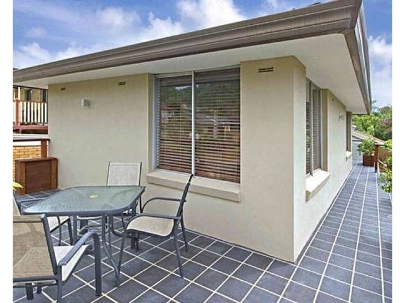 1/2 Brentwood Avenue, Point Clare NSW 2250