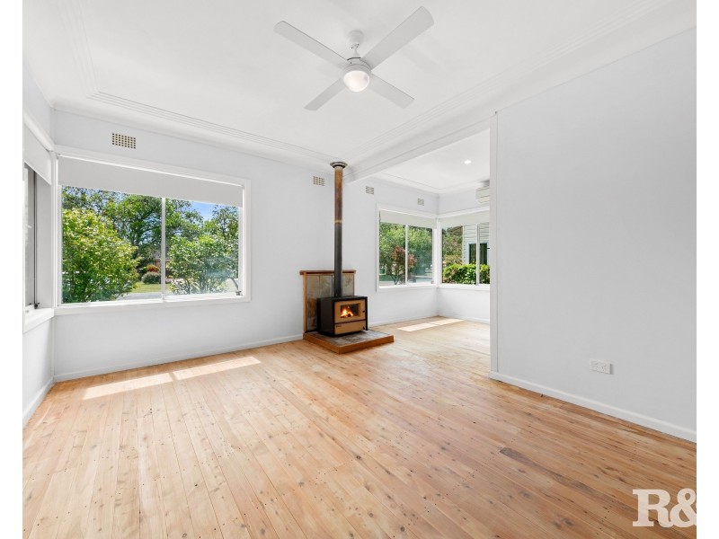 6 Miami Avenue, Woy Woy NSW 2256