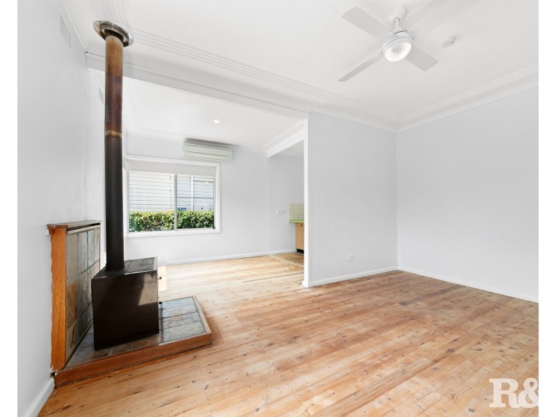 6 Miami Avenue, Woy Woy NSW 2256