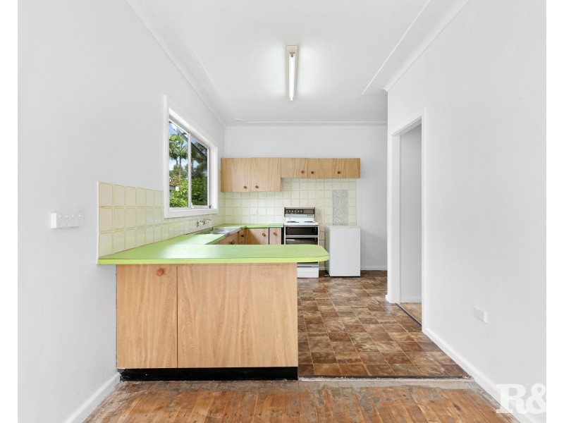 6 Miami Avenue, Woy Woy NSW 2256