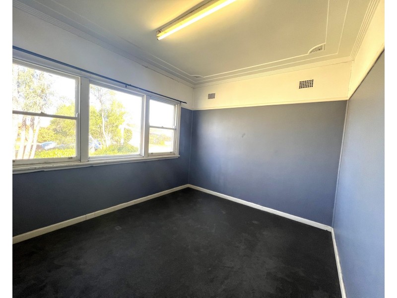 52 Victory Parade, Tascott NSW 2250