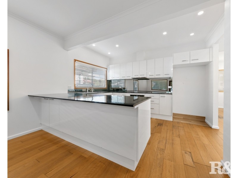 27 Cogra Road, Woy Woy NSW 2256