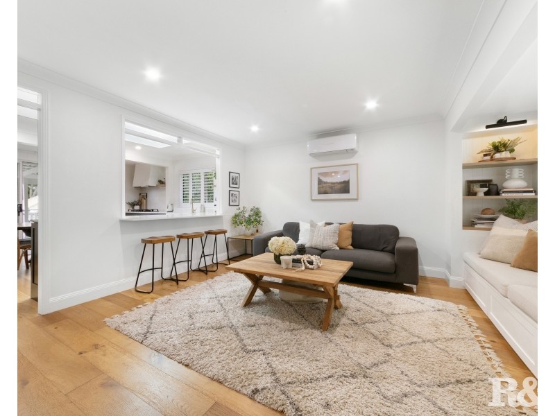18 Grace Avenue, Point Clare NSW 2250