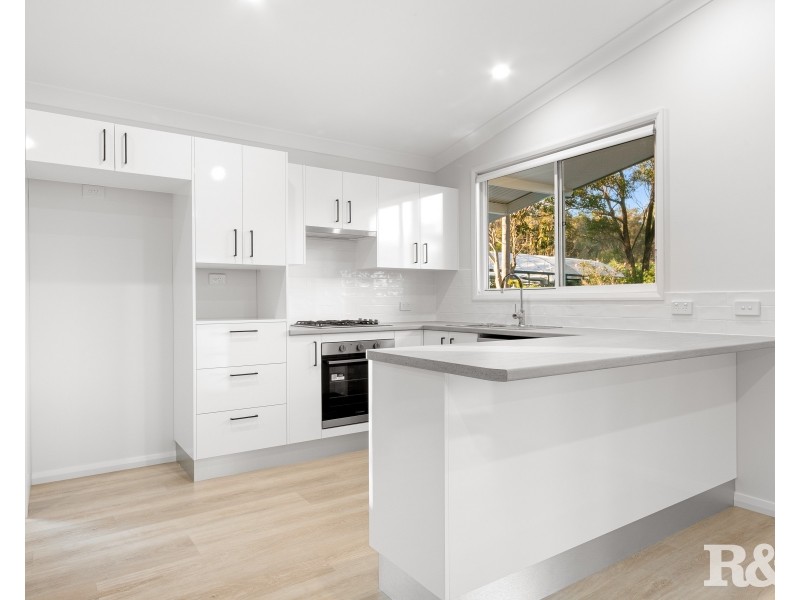 2/437 Wards Hill Road, Empire Bay NSW 2257