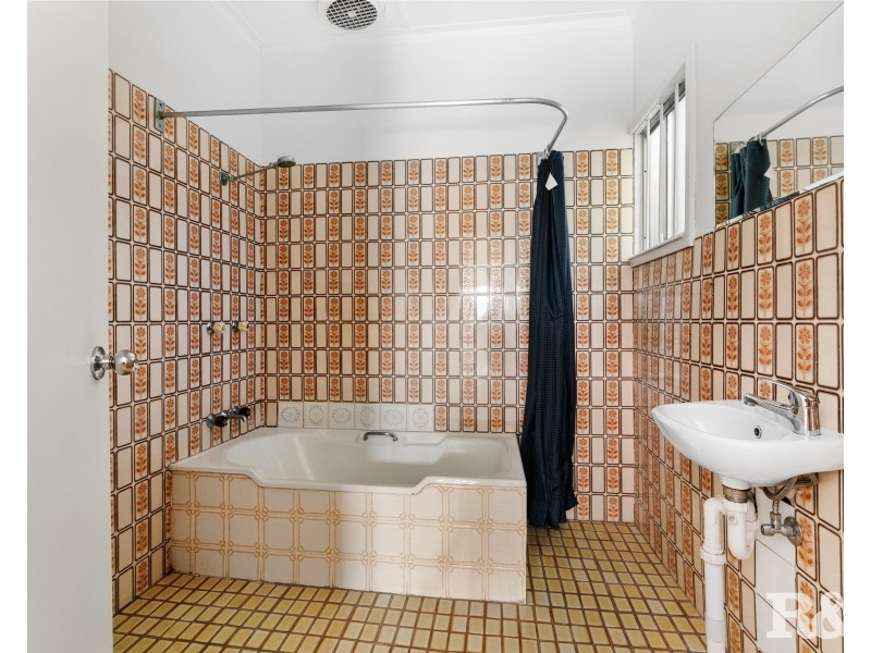 197 Trafalgar Avenue, Umina Beach NSW 2257