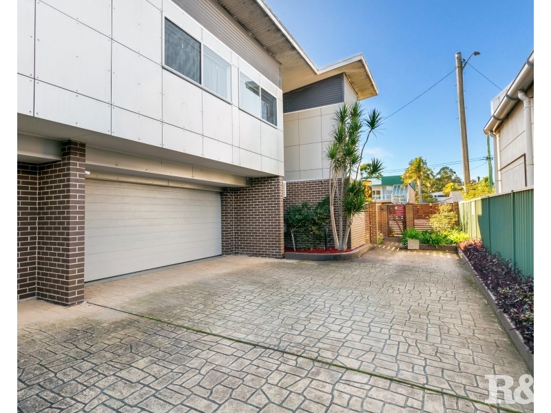 8/8 Akora Road, Wyoming NSW 2250