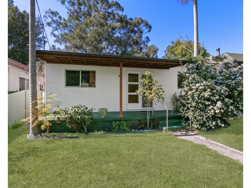 32 Collareen Street, Ettalong Beach NSW 2257