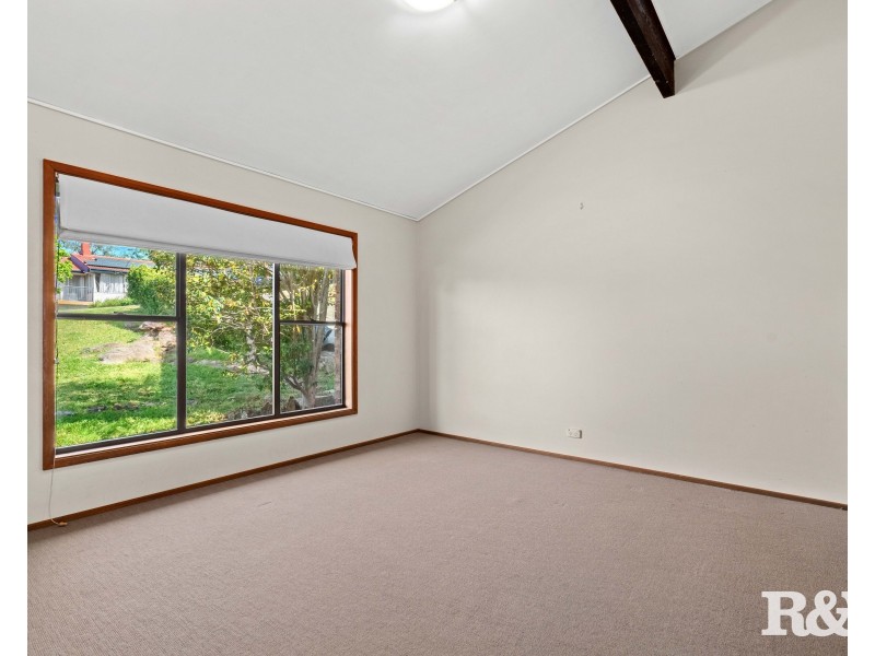 27 Penang Street, Point Clare NSW 2250