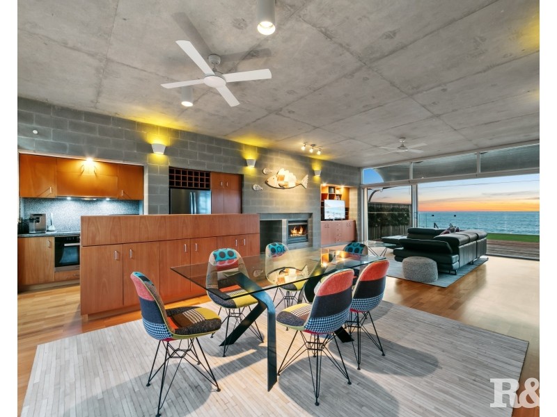 52A Coral Crescent, Pearl Beach NSW 2256