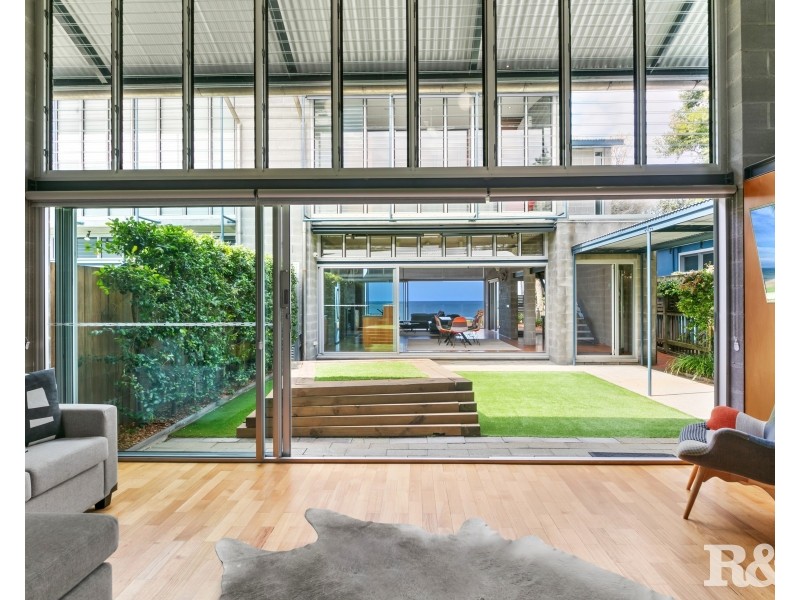 52A Coral Crescent, Pearl Beach NSW 2256