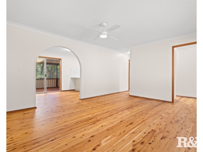 7 Nari Avenue, Point Clare NSW 2250
