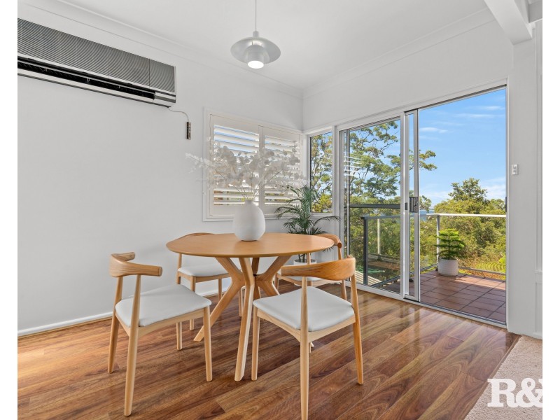 10 Penang Street, Point Clare NSW 2250