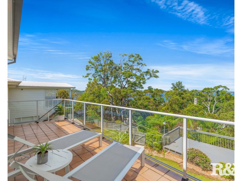 10 Penang Street, Point Clare NSW 2250