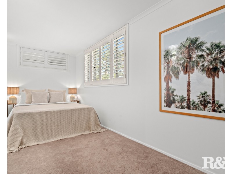 10 Penang Street, Point Clare NSW 2250