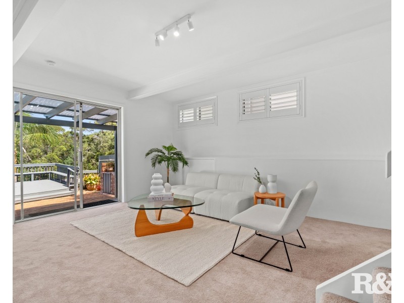 10 Penang Street, Point Clare NSW 2250