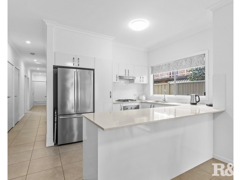 2/77 Victoria Road, Woy Woy NSW 2256