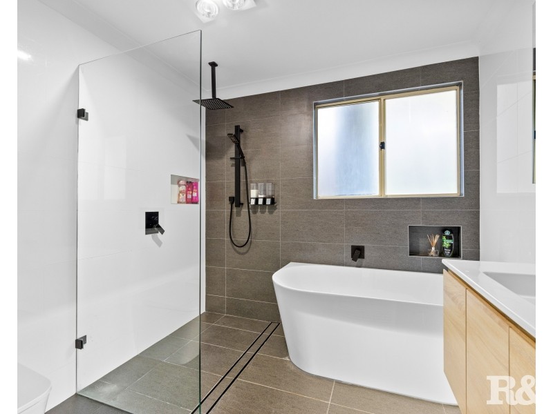 8 Timbertop Drive, Umina Beach NSW 2257