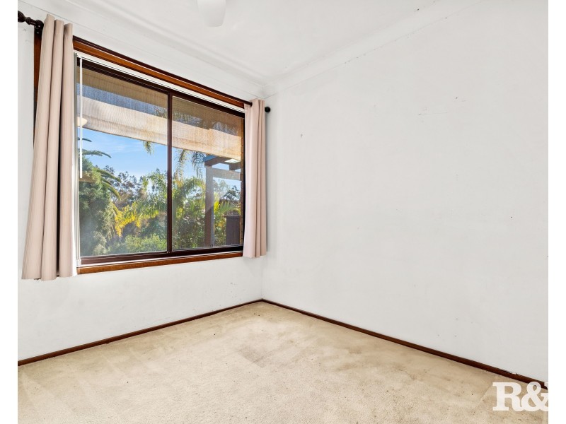 30 Matthews Parade, Point Clare NSW 2250