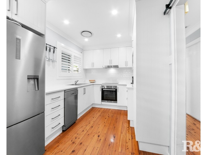 84 Mcmasters Road, Woy Woy NSW 2256