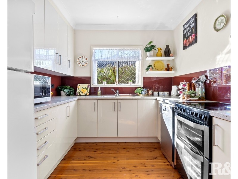 21 Sonter Avenue, Woy Woy NSW 2256