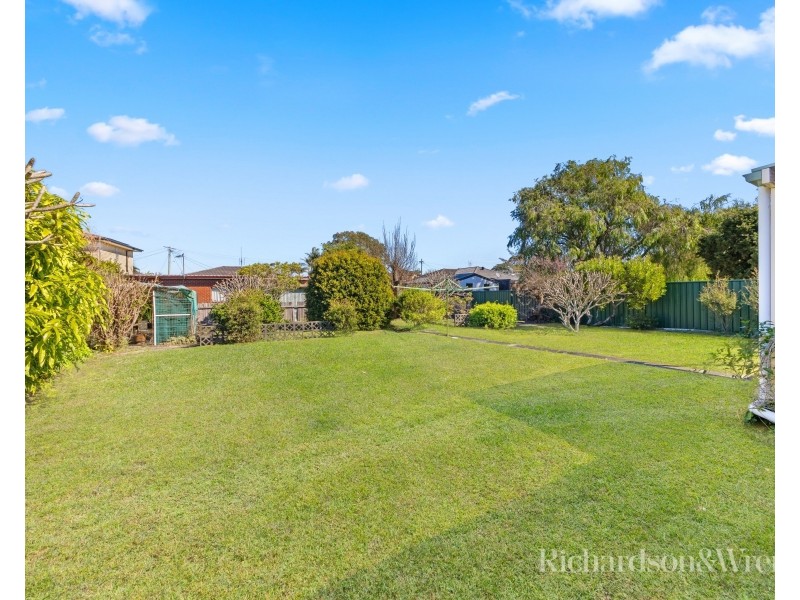 31 Camellia Circle, Woy Woy NSW 2256