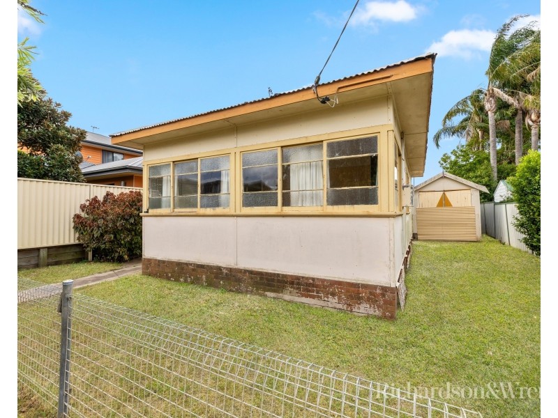 11 Eastern Road, Booker Bay NSW 2257
