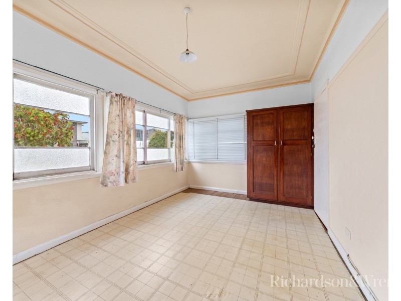11 Eastern Road, Booker Bay NSW 2257