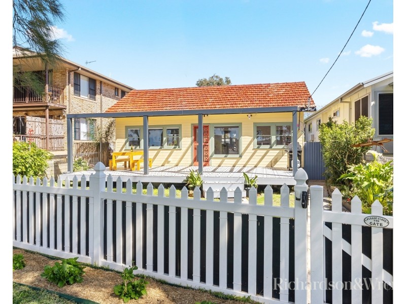 2A Bowden Road, Woy Woy NSW 2256