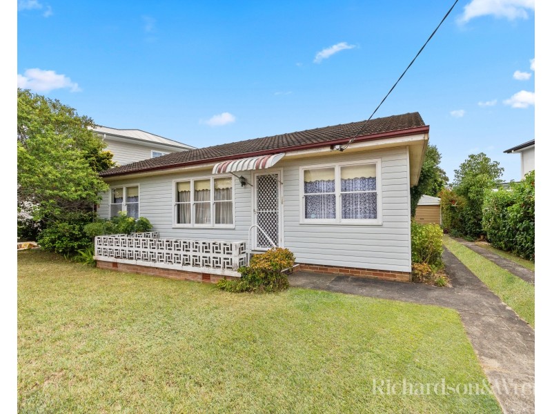 24 Camellia Circle, Woy Woy NSW 2256