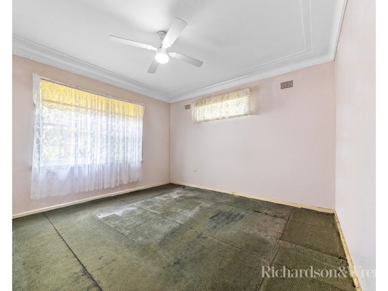 24 Camellia Circle, Woy Woy NSW 2256