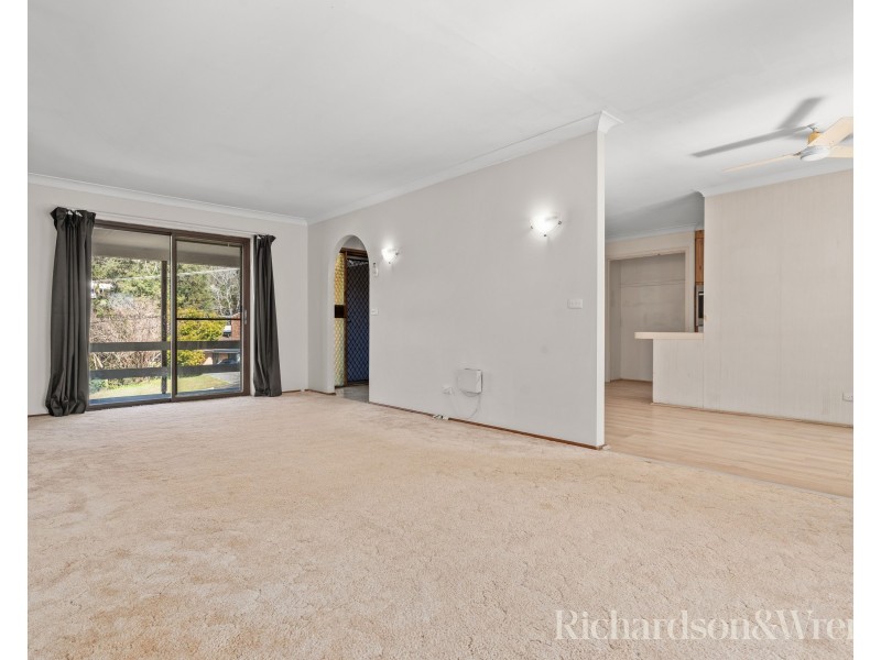 10 Northwind Avenue, Point Clare NSW 2250