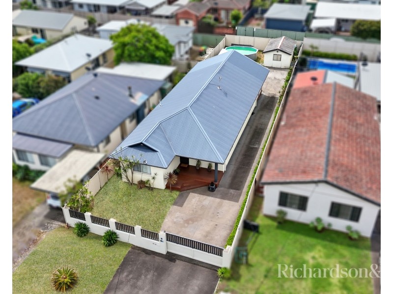 13 Birdwood Avenue, Umina Beach NSW 2257