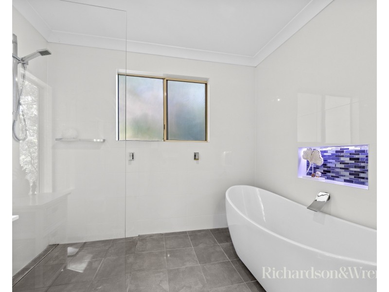 3 Daley Avenue, Daleys Point NSW 2257