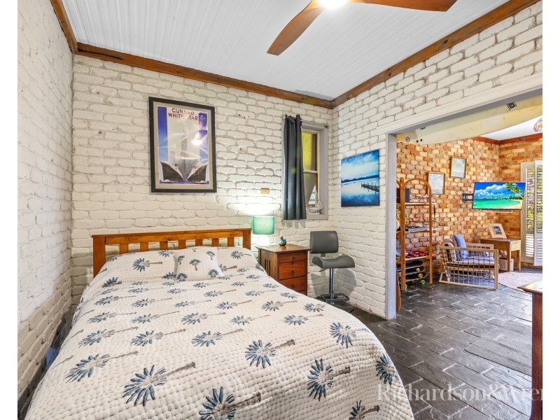 3 Daley Avenue, Daleys Point NSW 2257