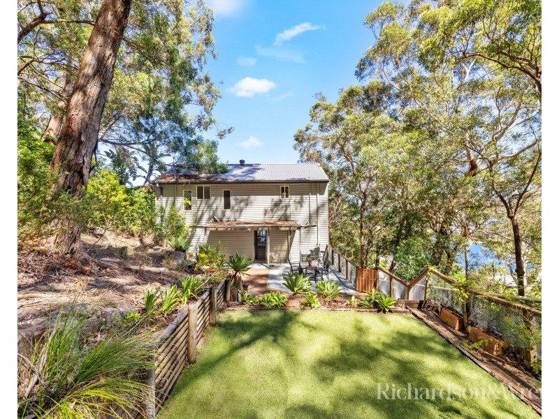 3 Daley Avenue, Daleys Point NSW 2257