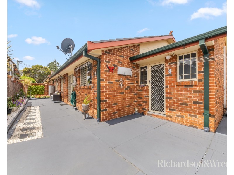 4/3 Melba Rd, Woy Woy NSW 2256